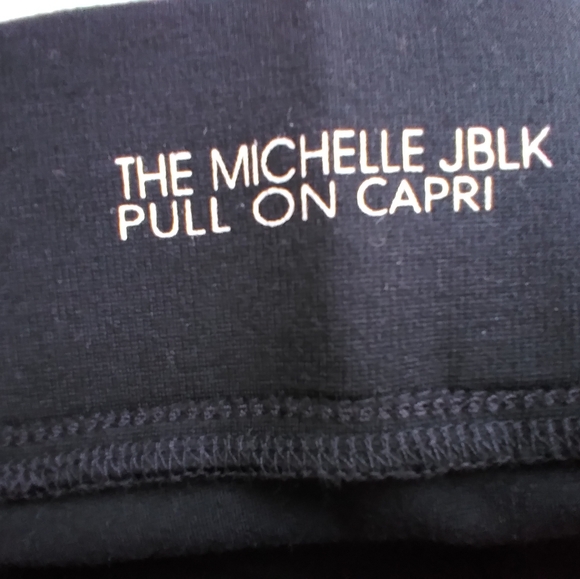 Lola Jeans Michelle Mid Rise Pull On Capri - Jersey Black - Picture 8 of 10